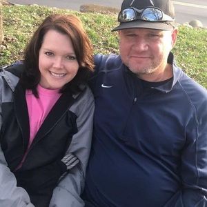 Meet your Poshers, Chris and Diane